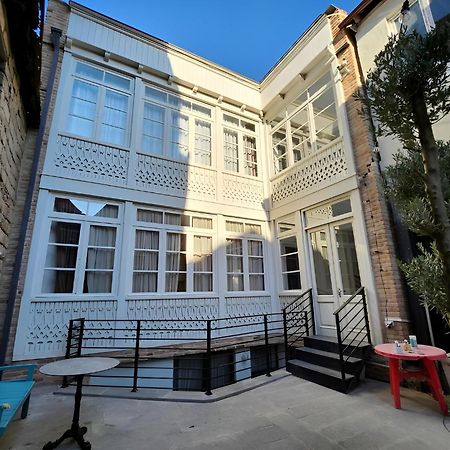 Comfort And History Tbilisi ภายนอก รูปภาพ