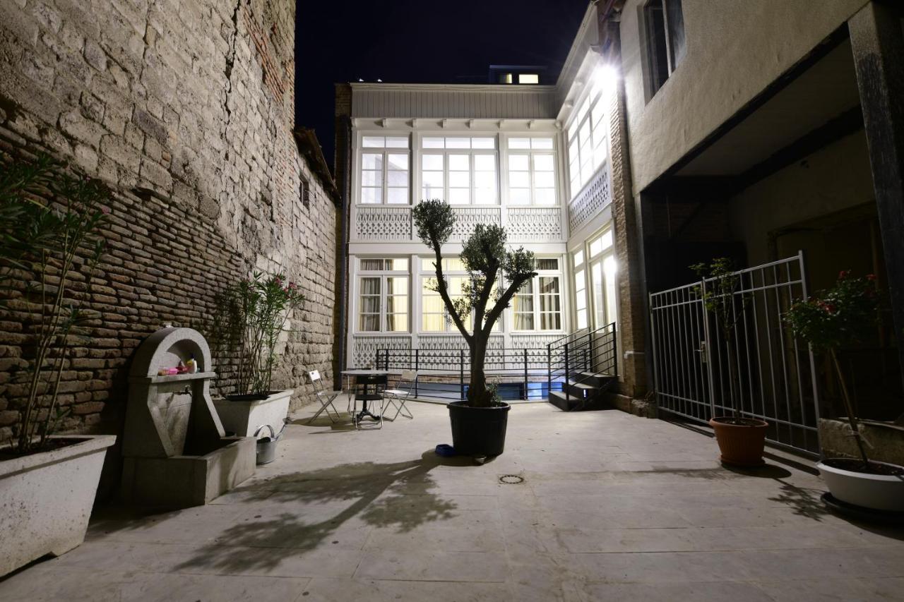 Comfort And History Tbilisi ภายนอก รูปภาพ