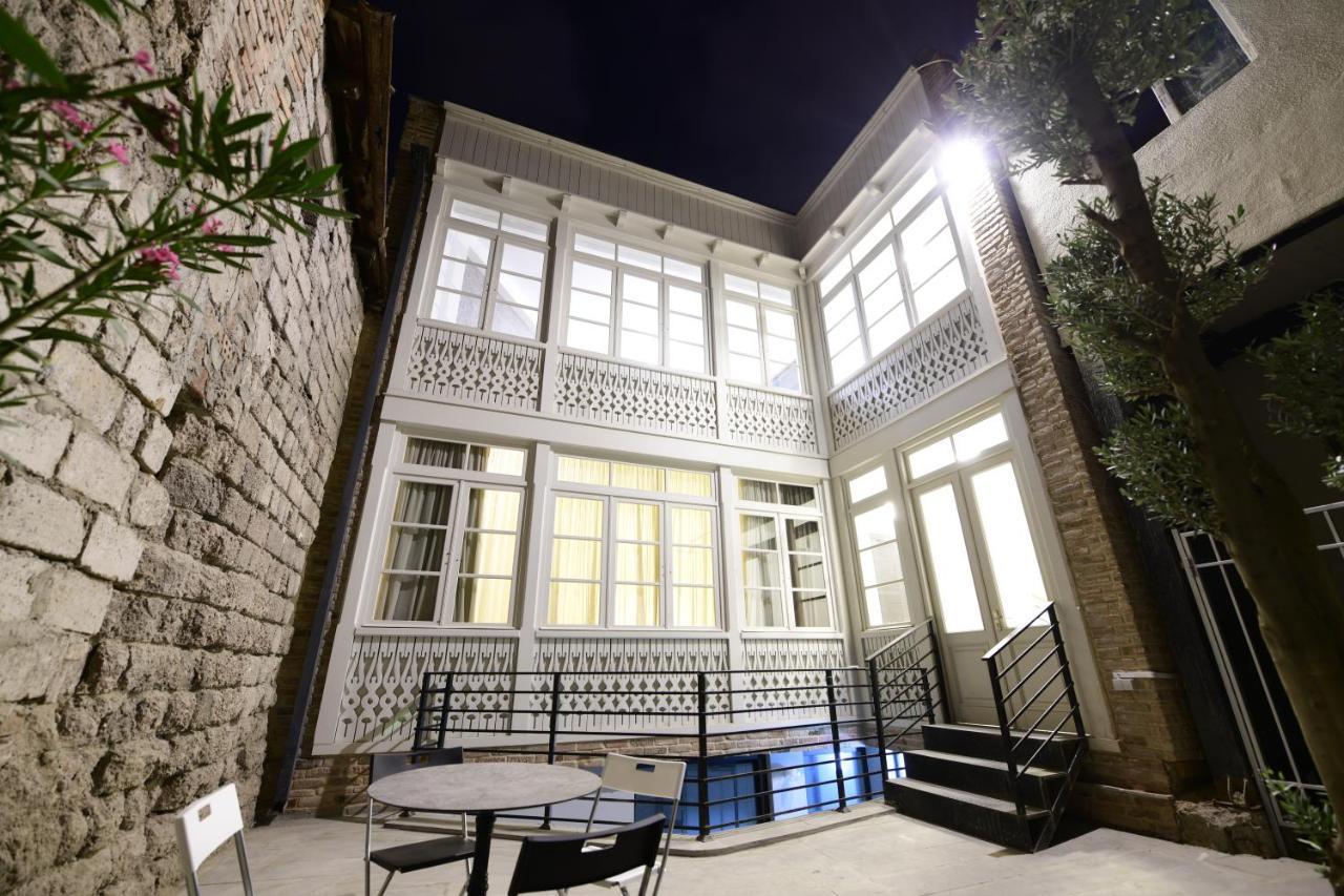 Comfort And History Tbilisi ภายนอก รูปภาพ